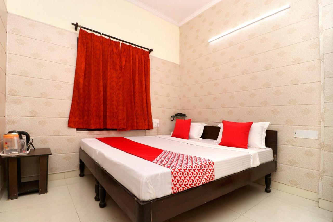 Hotel O Mall Residency Amritsar Esterno foto
