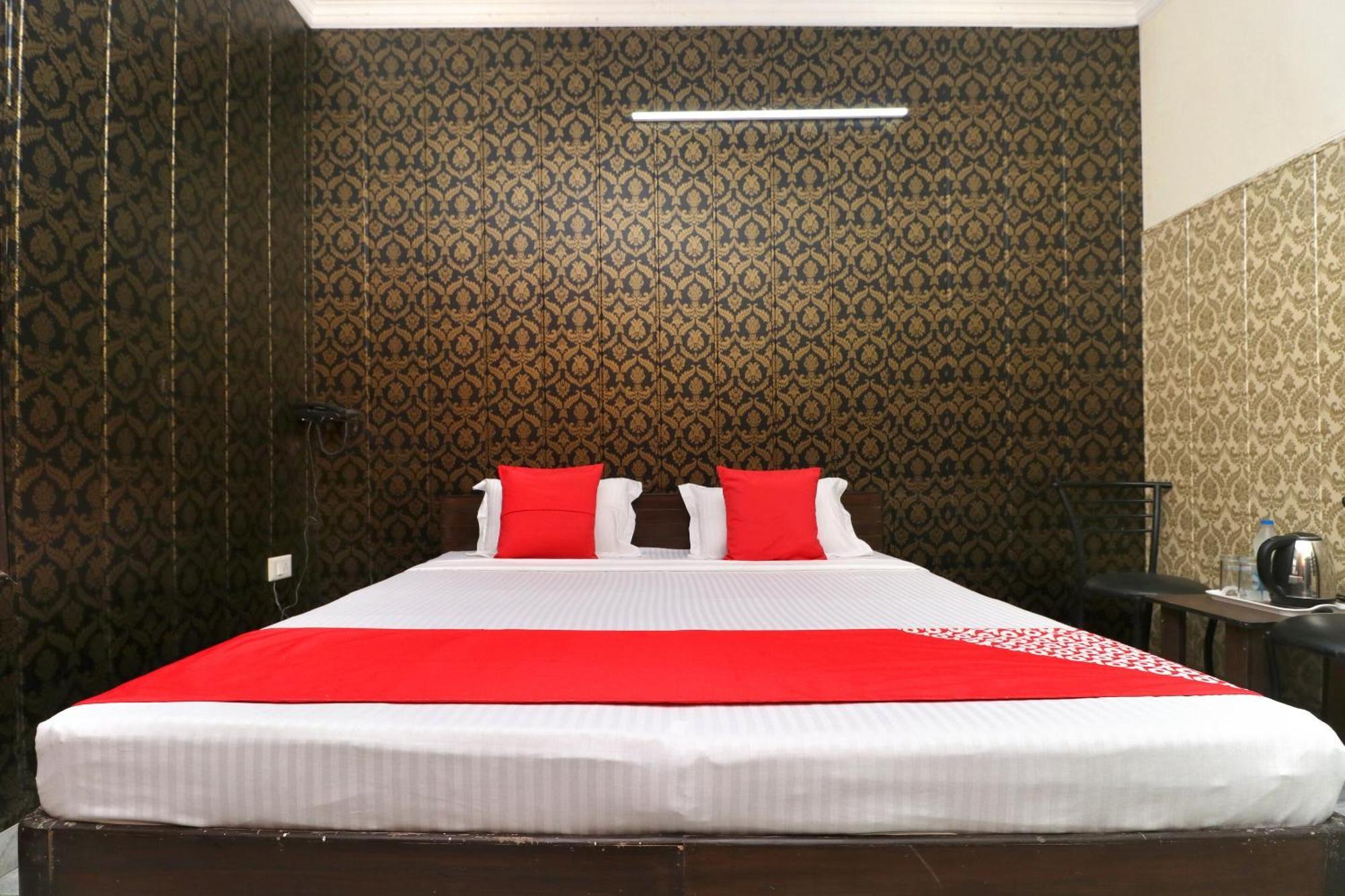 Hotel O Mall Residency Amritsar Esterno foto