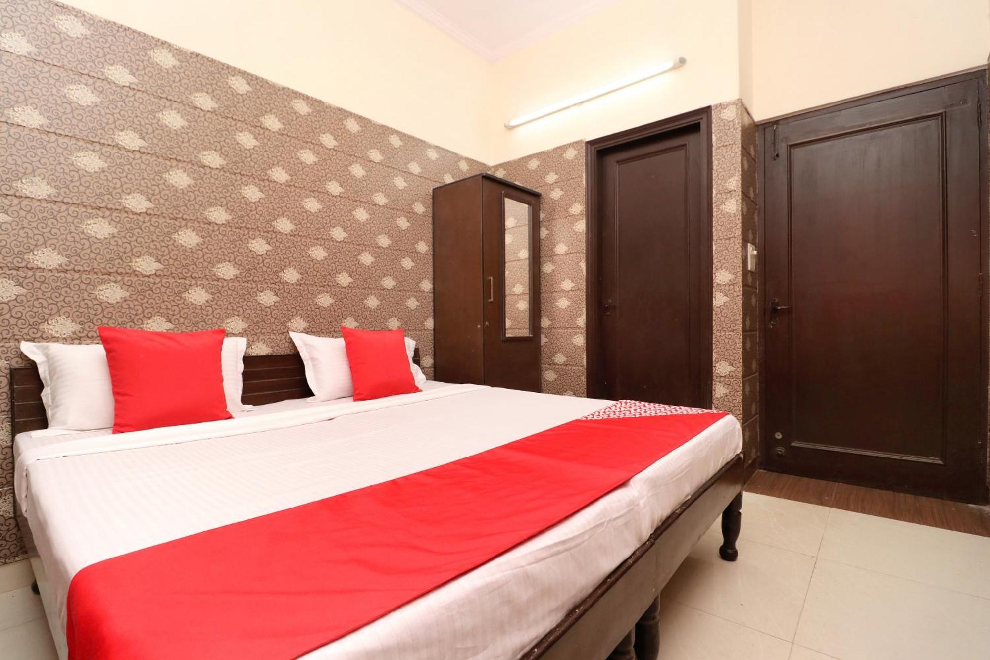 Hotel O Mall Residency Amritsar Esterno foto
